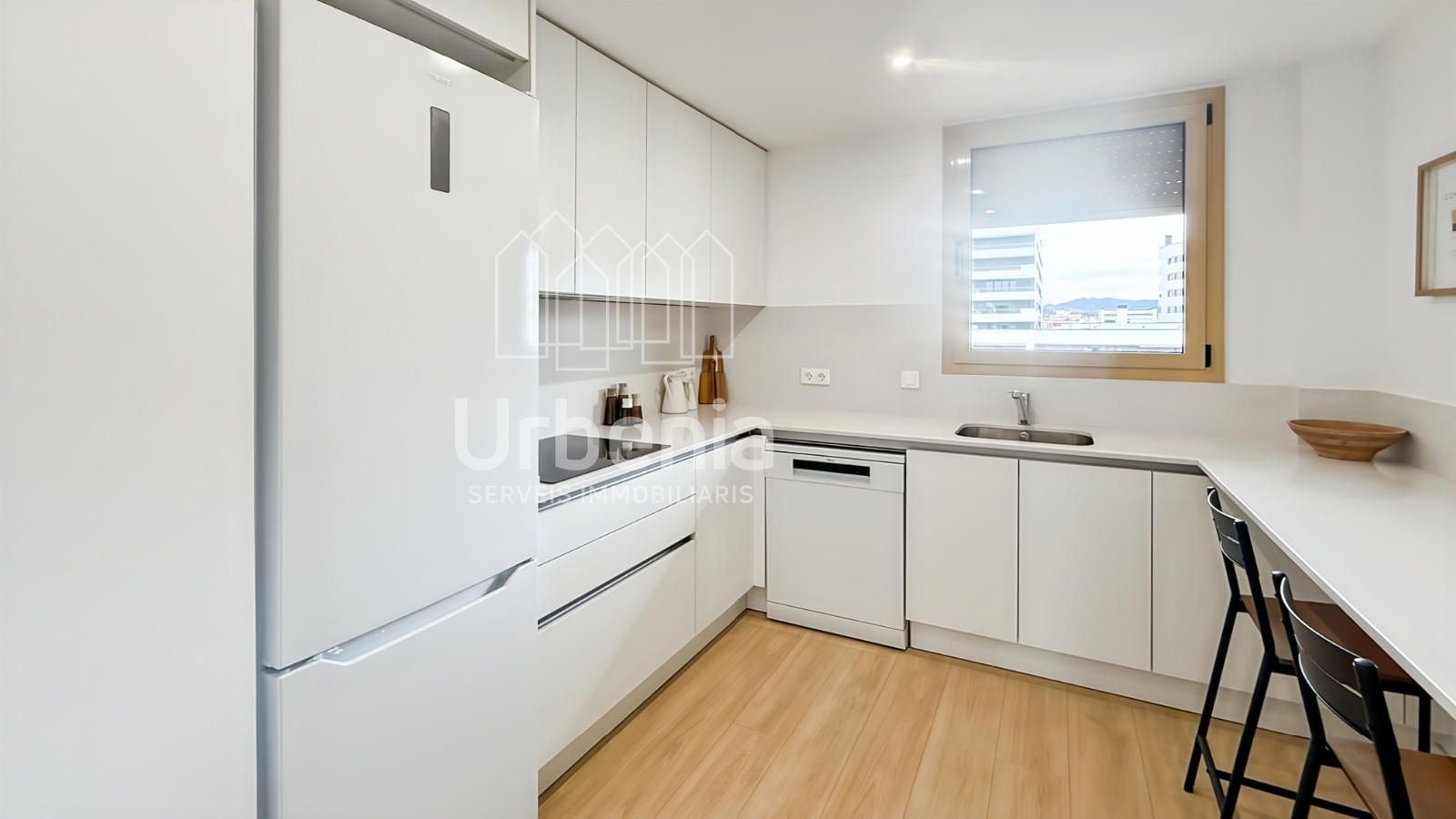 Descubre esta magnífica vivienda de obra nueva situada en la zona del Canal de Badalona - Foto 9