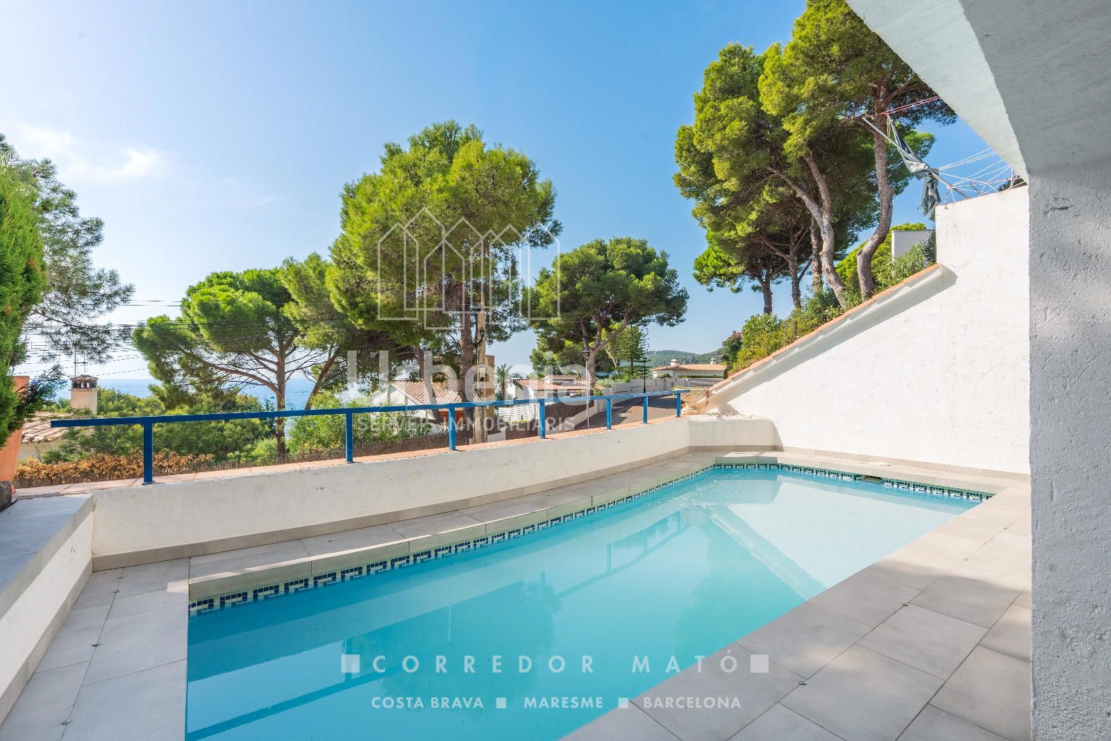 Casa unifamiliar con vista al mar y gran potencial en la milla de oro de Tamariu. - Foto 4