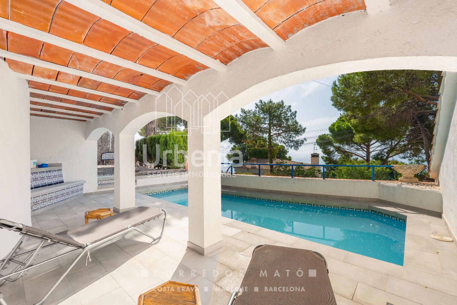 Casa unifamiliar con vista al mar y gran potencial en la milla de oro de Tamariu. - Foto 24