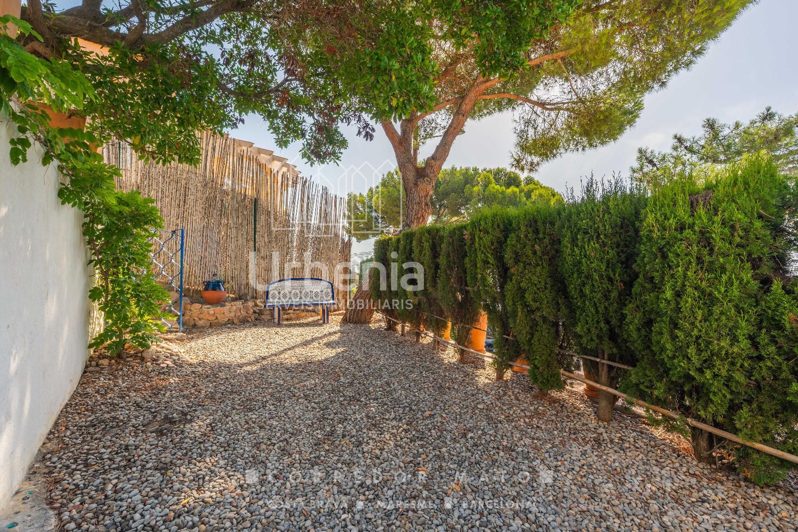 Casa unifamiliar con vista al mar y gran potencial en la milla de oro de Tamariu. - Foto 33