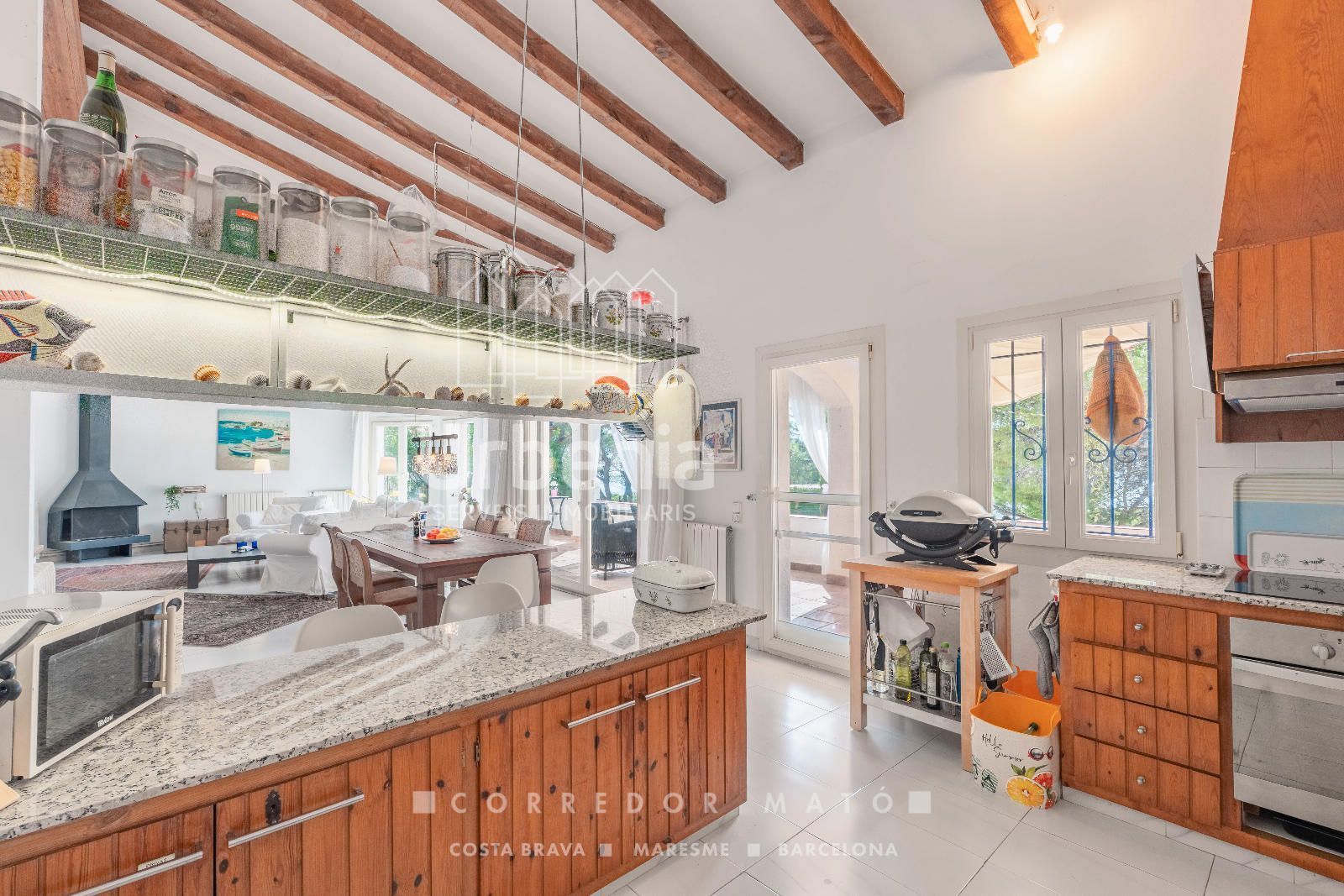 Casa unifamiliar con vista al mar y gran potencial en la milla de oro de Tamariu. - Foto 13