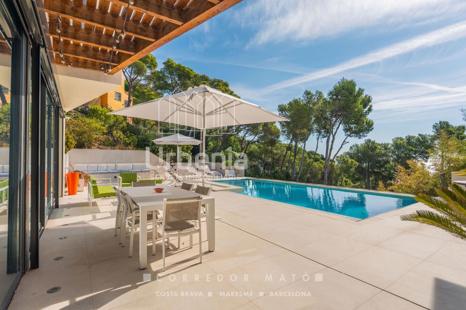 Exclusiva casa contemporánea con vistas panorámicas y al mar en Tamariu - Foto 2