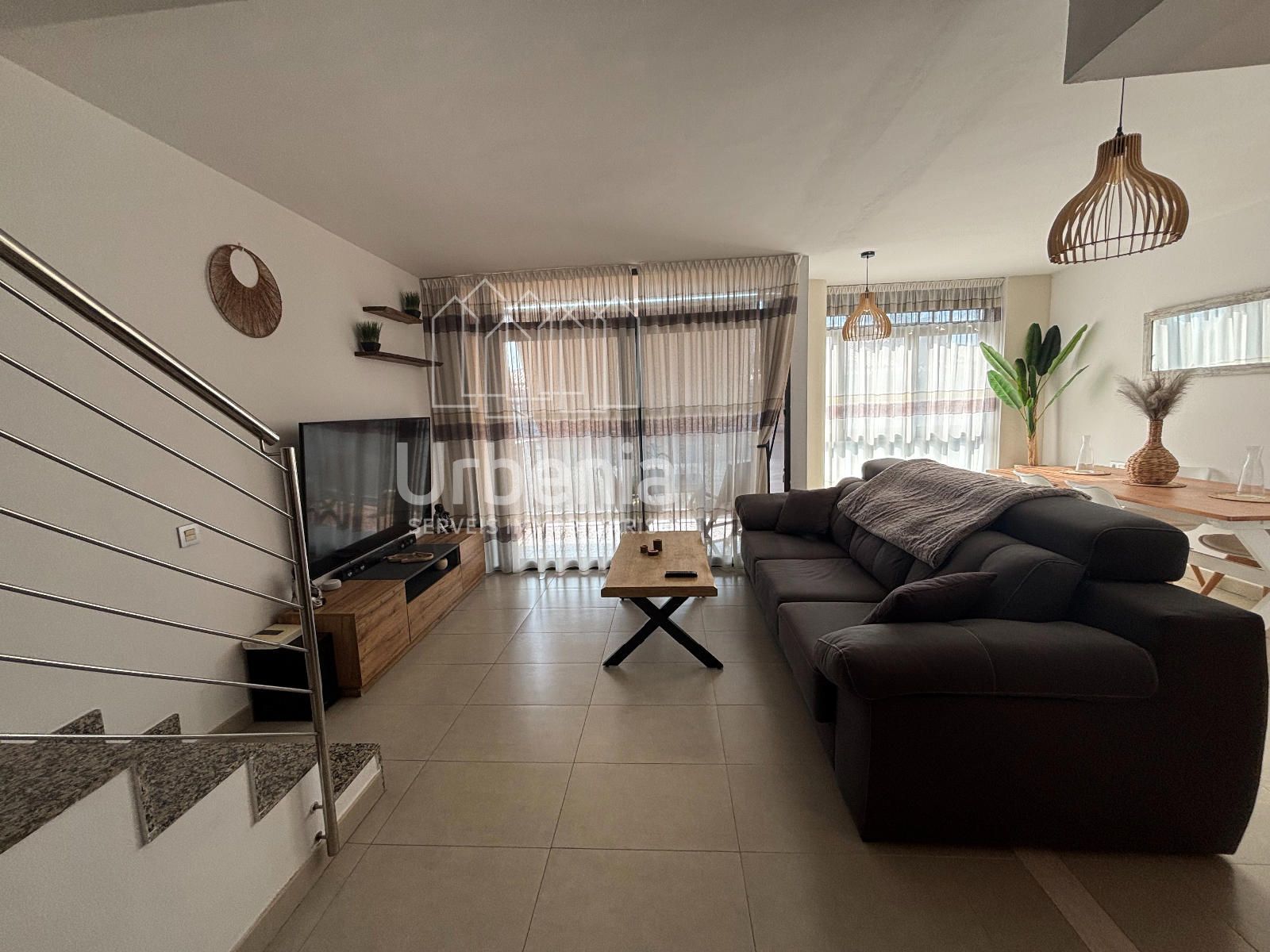 FANTÁSTICO DÚPLEX EN PRIMERA LÍNEA DE MAR – CALELLA - Foto 5