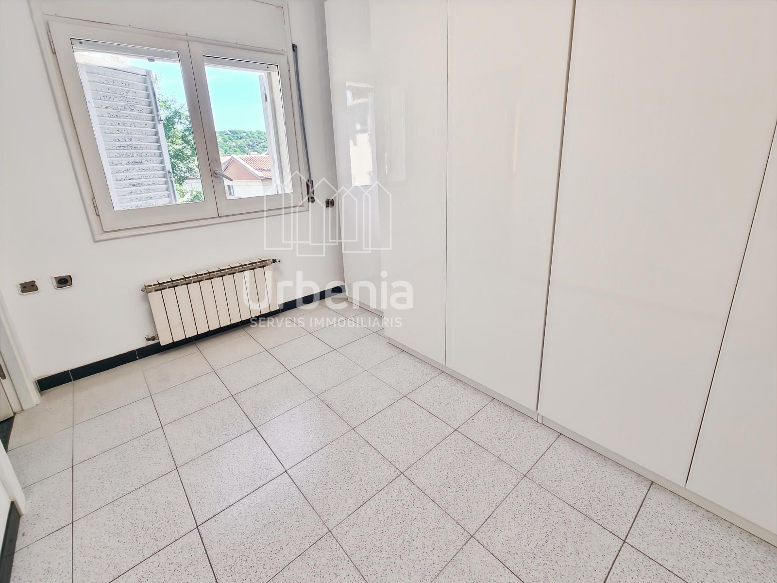 Casa pareada esquinera en parcela de 300 m² que se distribuye en varias plantas en Sant Andreu de Llavaneres - Foto 14