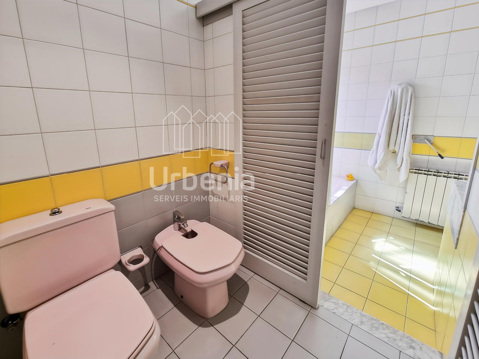 Casa pareada esquinera en parcela de 300 m² que se distribuye en varias plantas en Sant Andreu de Llavaneres - Foto 19