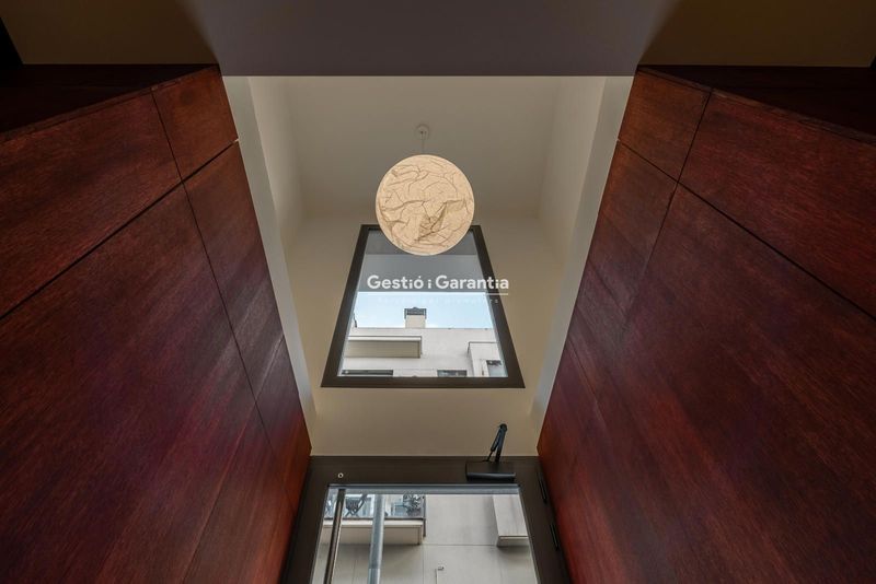 Duplex en venda Barcelona. Ref: 2675. GG GESTIO I GARANTIA