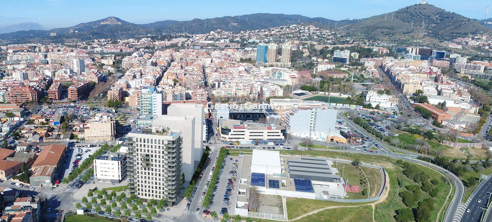 Local Comercial en venda en L'Hospitalet de Llobregat - Foto 2