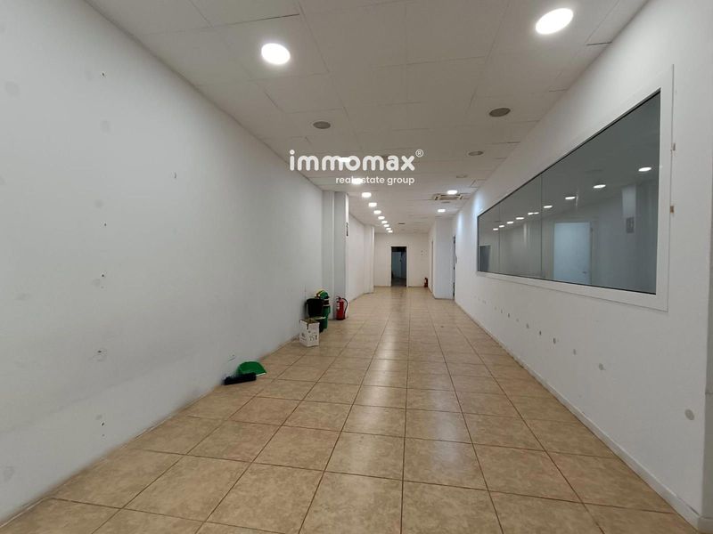 Local Comercial en venta Esplugues de Llobregat, Barcelona. Ref: 10988. IMMOMAX