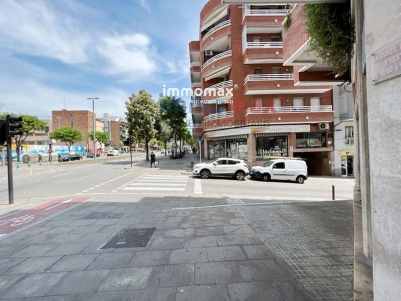 Local Comercial en venta Cornellà de Llobregat, Barcelona. Ref: 15754. IMMOMAX