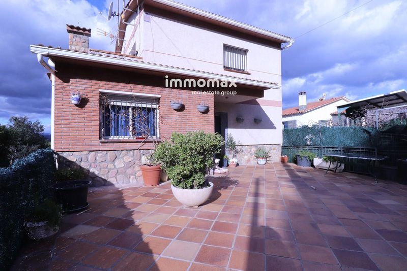 House for sale Llinars del Valles, Barcelona. Ref: 17925. IMMOMAX