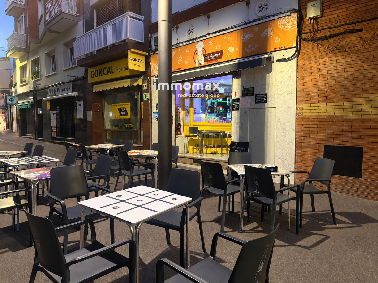 TRASPASO DE RESTAURANTE-BAR EN VILADECANS CENTRO | NEGOCIO EN FUNCIONAMIENTO - Foto 2