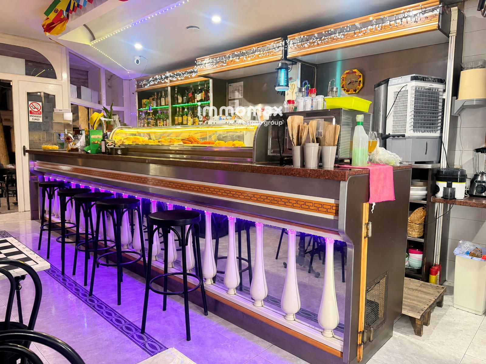 TRASPASO DE RESTAURANTE-BAR EN VILADECANS CENTRO | NEGOCIO EN FUNCIONAMIENTO - Foto 1
