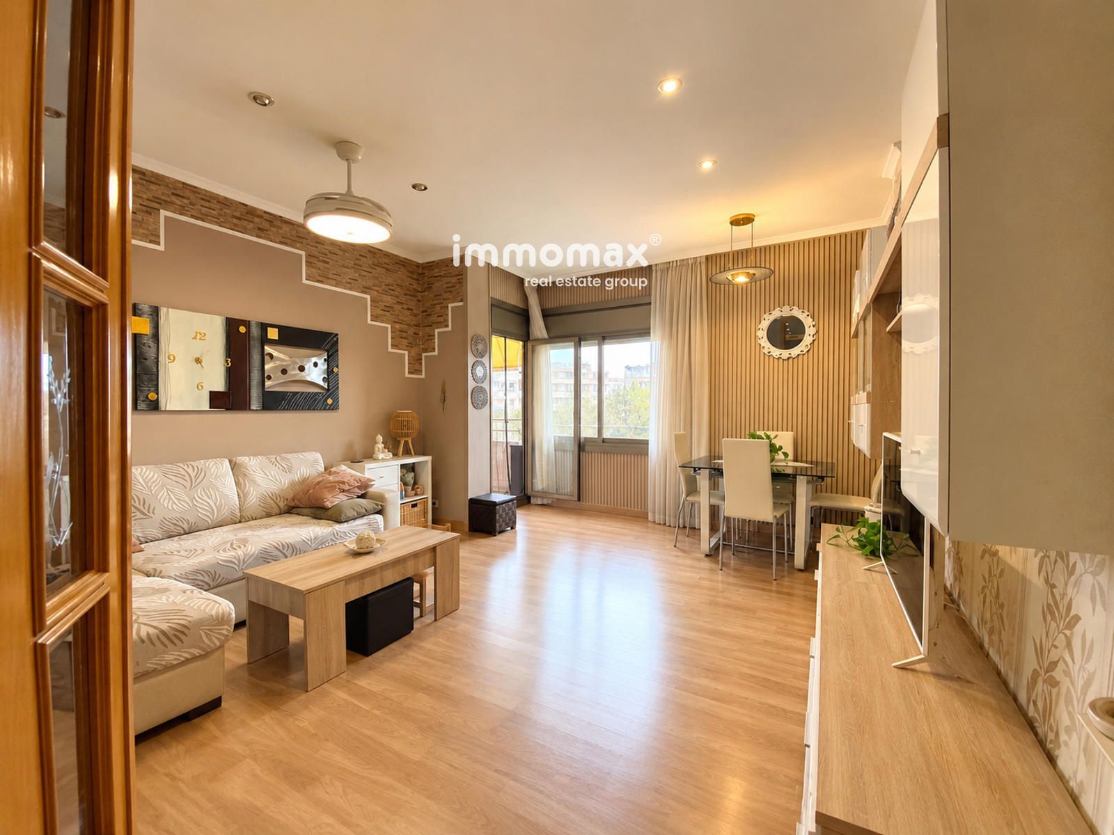 ¡Tu próximo hogar en Hospitaleth! 3 habitaciones, terraza y vistas - Foto 3