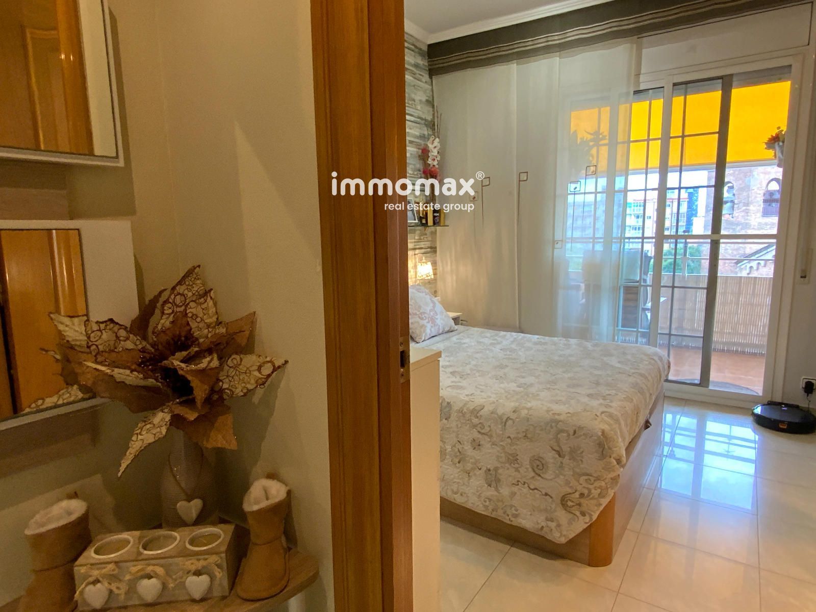 ¡Tu próximo hogar en Hospitaleth! 3 habitaciones, terraza y vistas - Foto 15