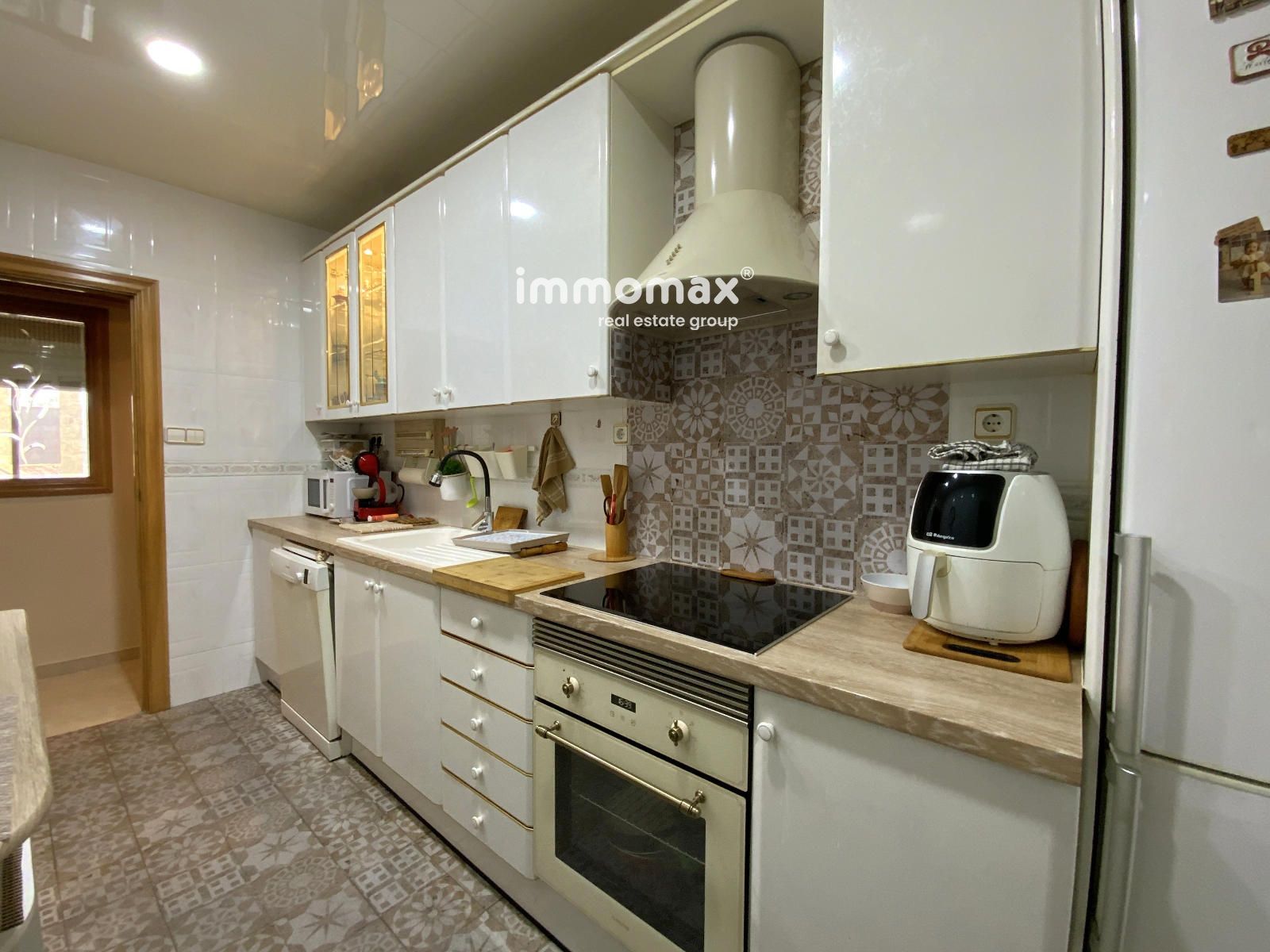 ¡Tu próximo hogar en Hospitaleth! 3 habitaciones, terraza y vistas - Foto 12