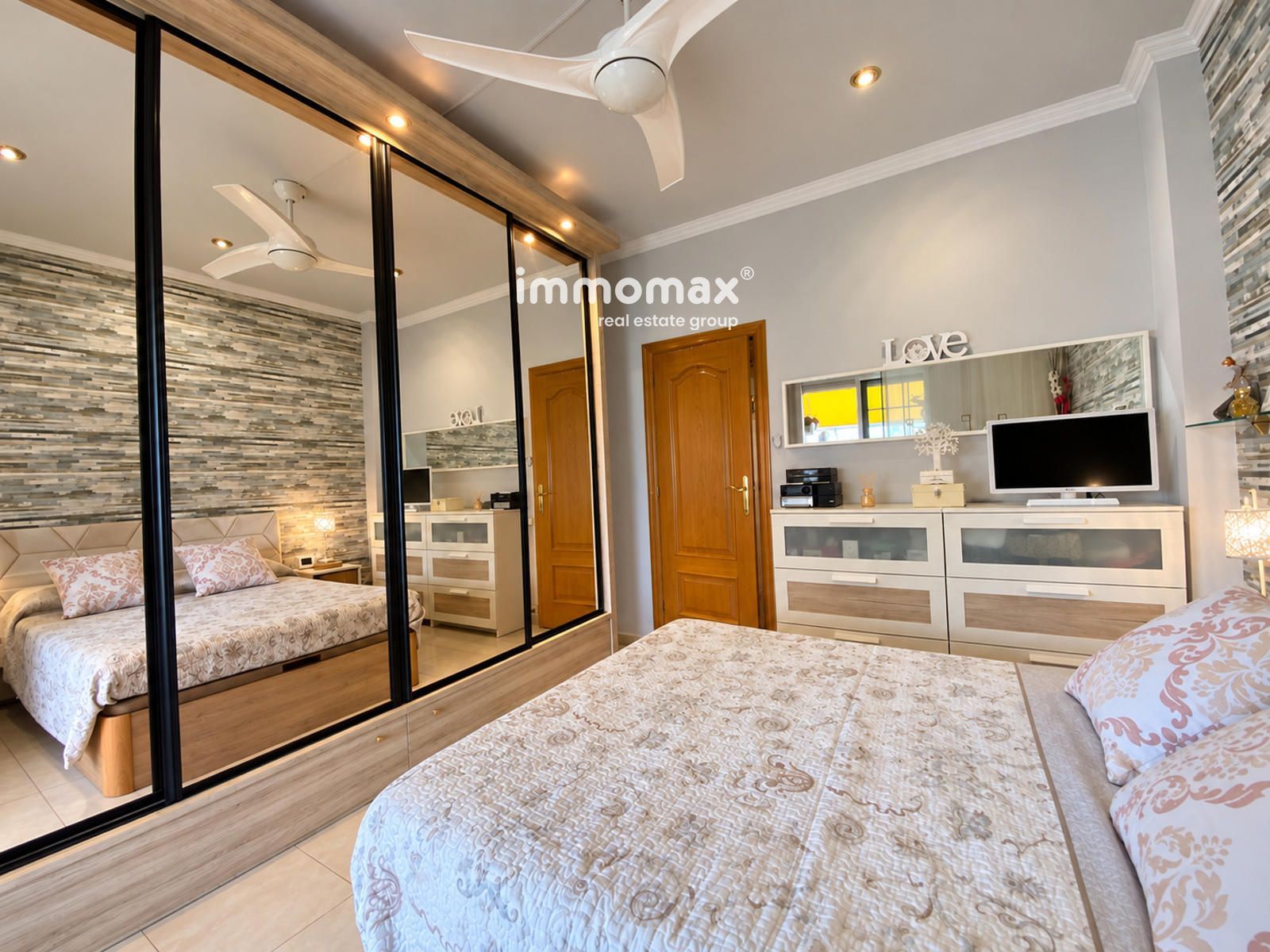 ¡Tu próximo hogar en Hospitaleth! 3 habitaciones, terraza y vistas - Foto 17
