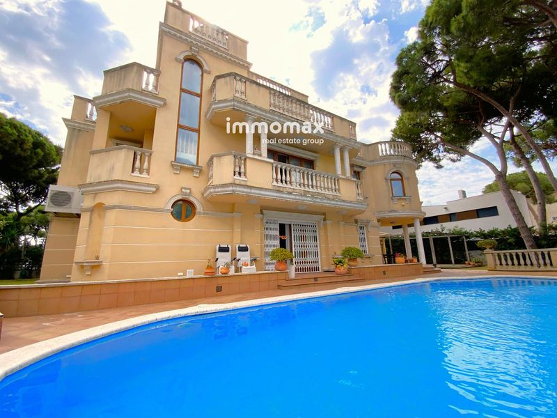 Casa en venta Castelldefels, Barcelona. Ref: 5566. IMMOMAX