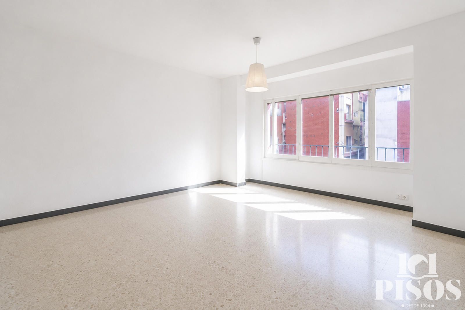 OPORTUNIDAD DE INVERSIÓN – VIVIENDA ALQUILADA CON CONTRATO EN VIGOR - Foto 4