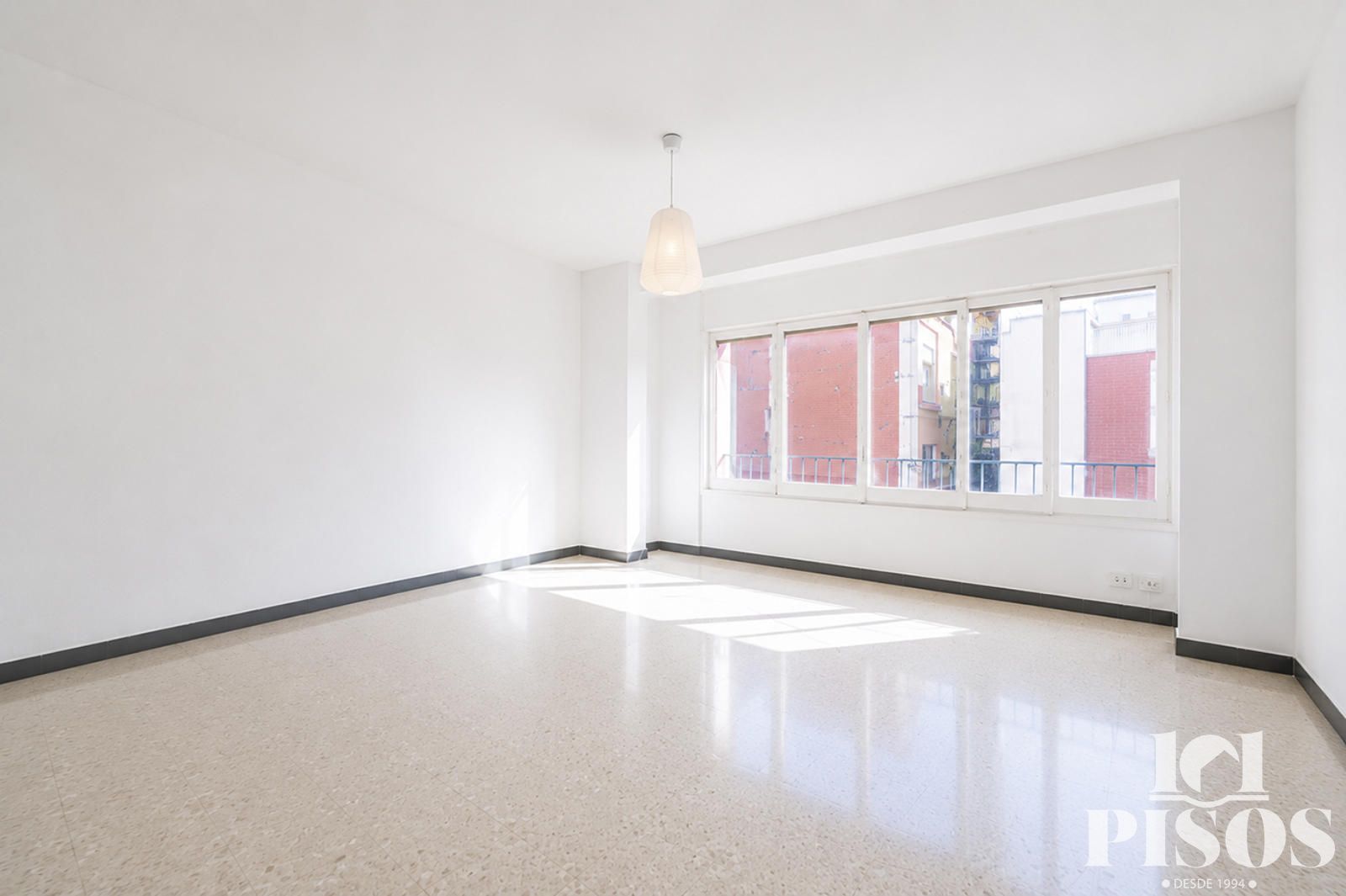 OPORTUNIDAD DE INVERSIÓN – VIVIENDA ALQUILADA CON CONTRATO EN VIGOR - Foto 5