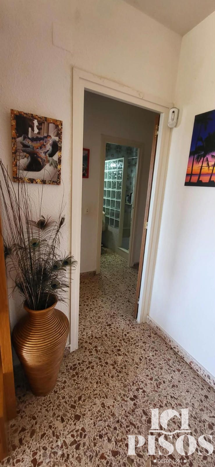 Piso con terraza y vistas al mar en Cunit - Foto 8