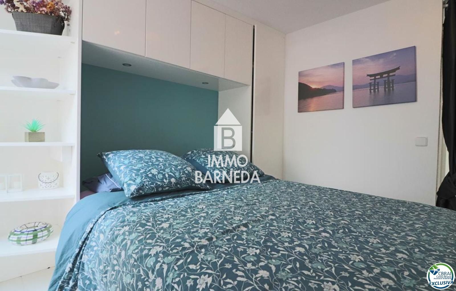 Amplia Villa al canal con amarre de 12 m, con apartamento invitados