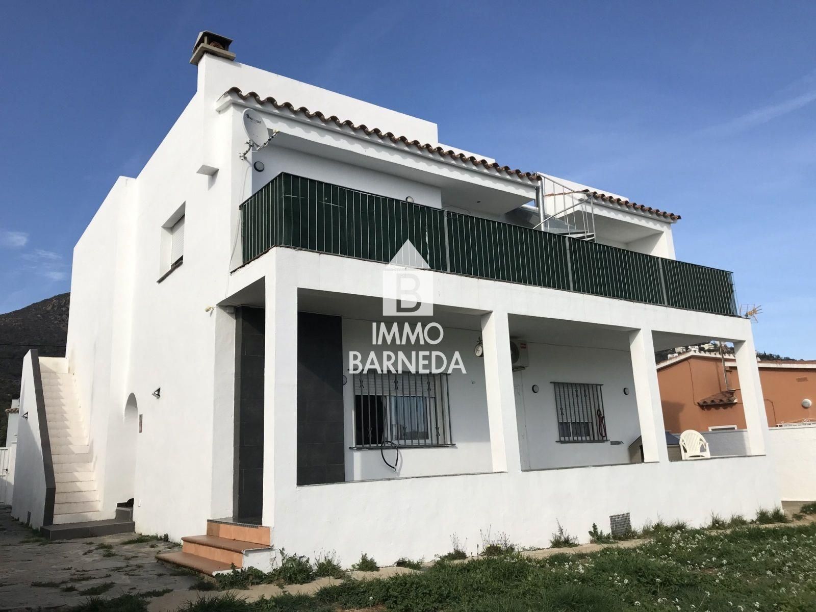 Magnifique villa  rénovée à Mas Busca Roses