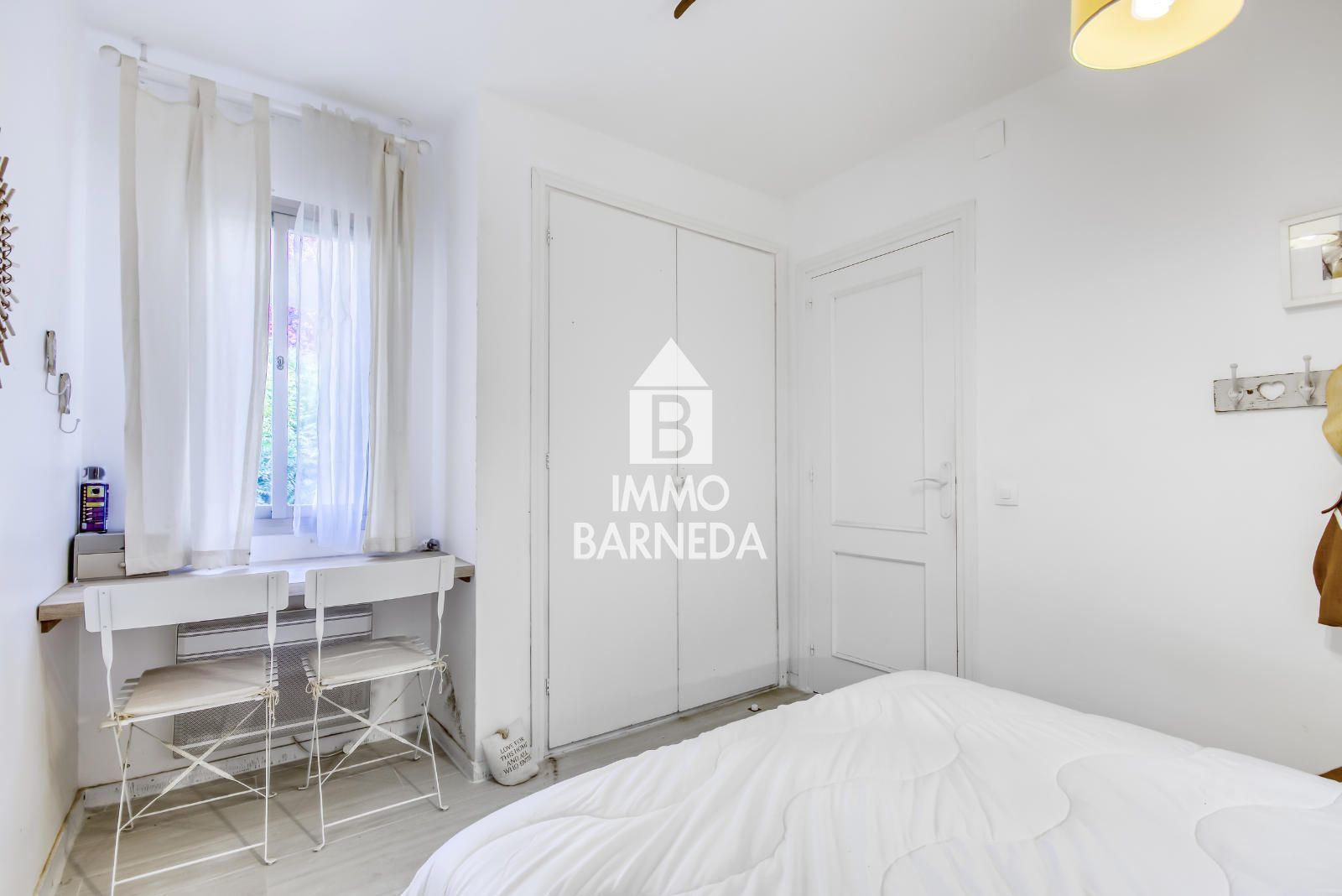 Exklusive renovierte Wohnung in erster Meereslinie – Roses