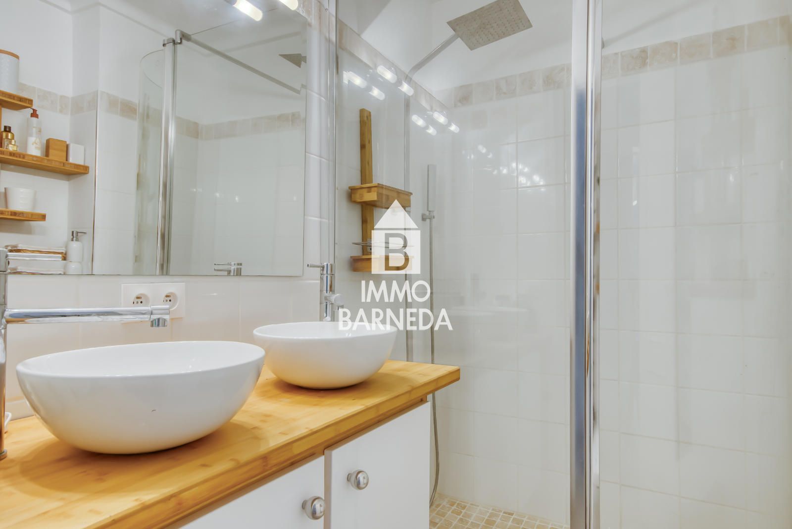 Exklusive renovierte Wohnung in erster Meereslinie – Roses