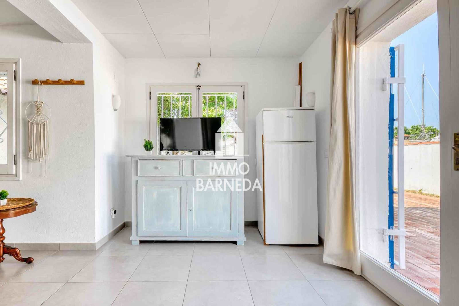 Encantadora casa adosada reformada con jardín privado – Santa Margarita, Roses