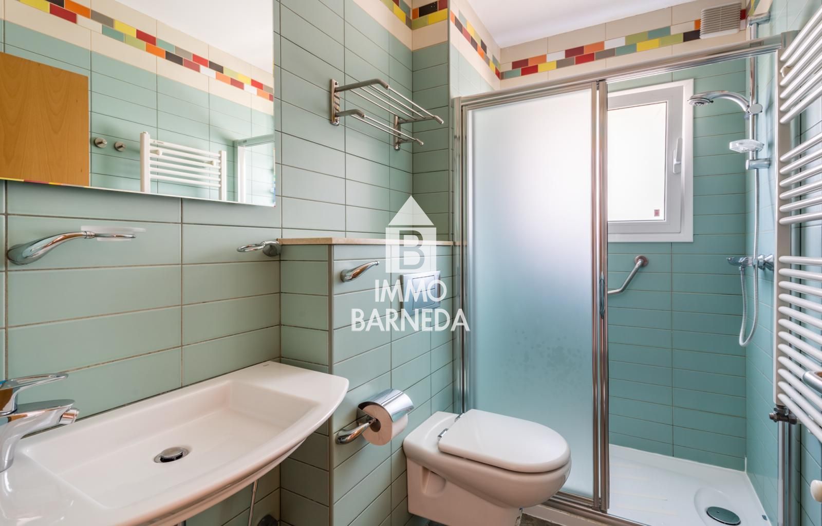 VILLA MEDITERRÁNEA RENOVADA CON PISCINA PRIVADA, VISTAS PANORÁMICAS Y TRES APARTAMENTOS INDEPENDIENTES