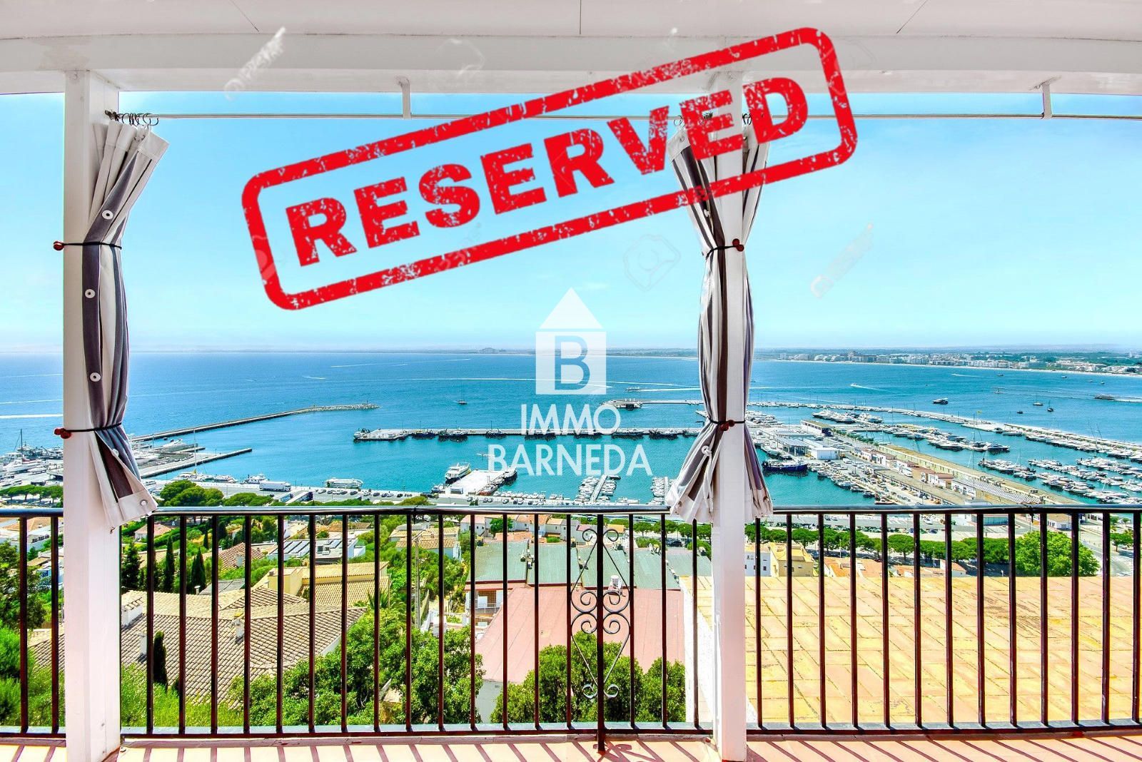 Penthouse avec vue panoramique et garage privé à Puig Rom – Roses