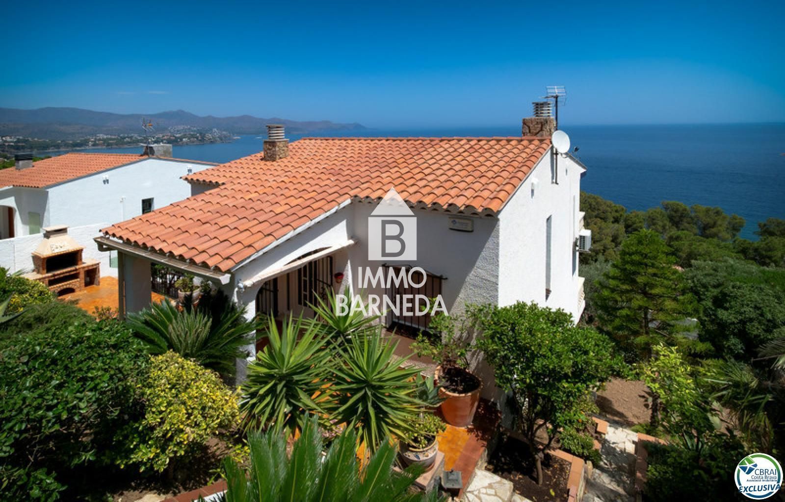 Villa con magníficas vistas panorámicas al mar