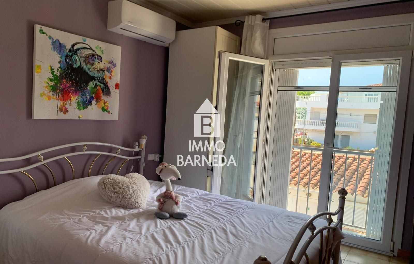 Casa de pescadors amb amarratge i garatge tancat a Empuriabrava