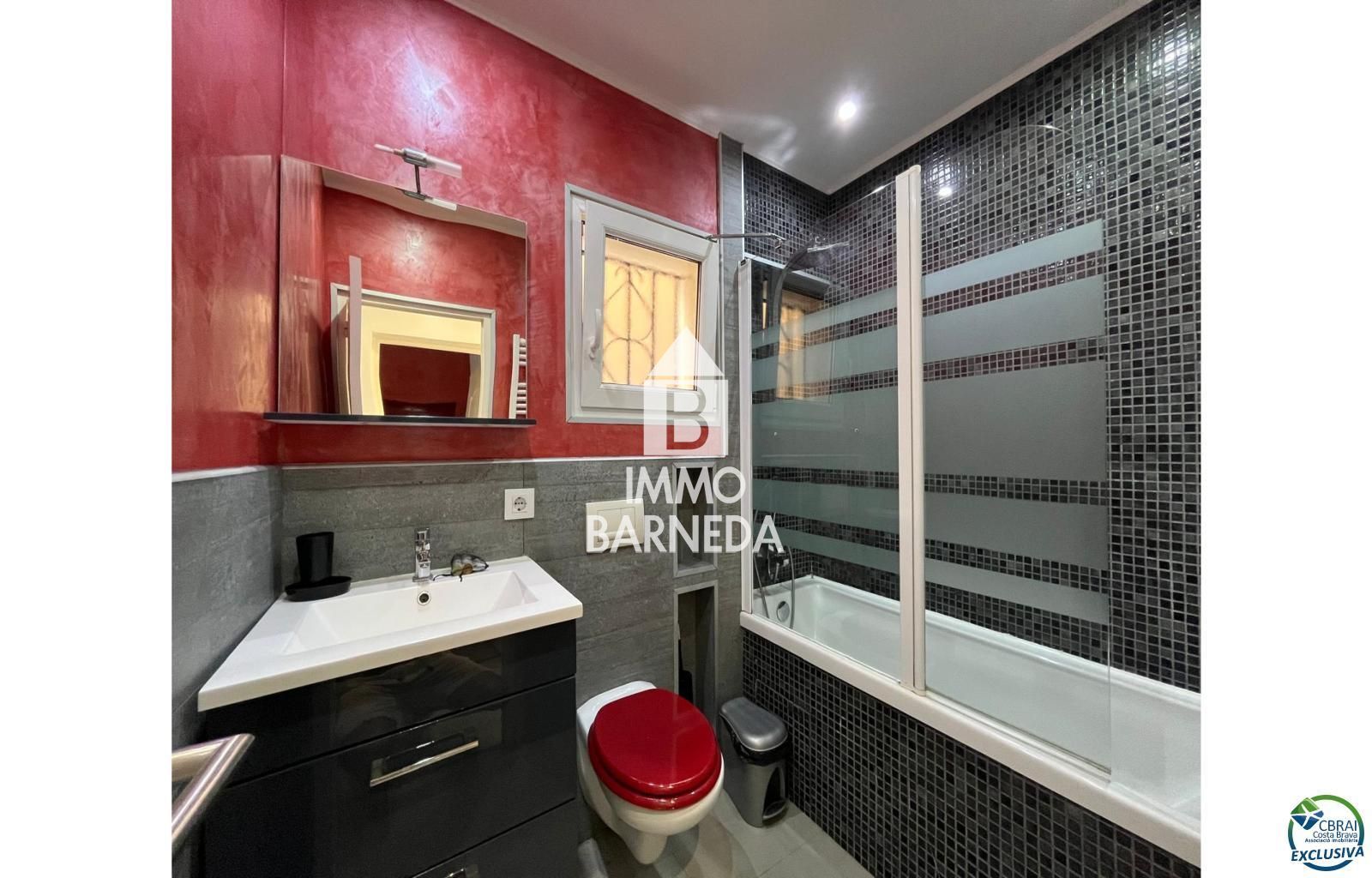Xalet ideal per llogar amb llicència turística, piscina, zona residencial, F5, 4 banys
