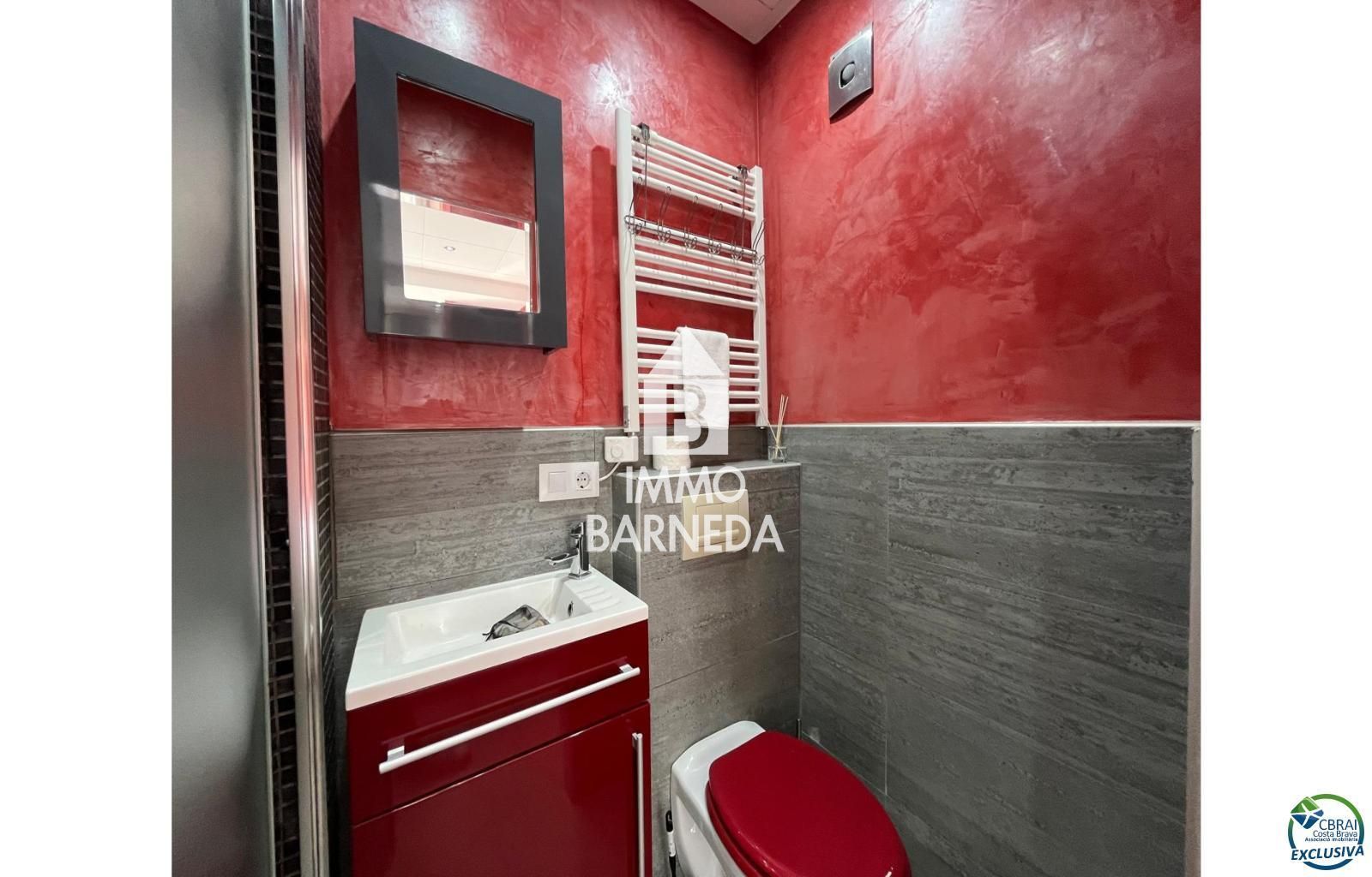 Xalet ideal per llogar amb llicència turística, piscina, zona residencial, F5, 4 banys