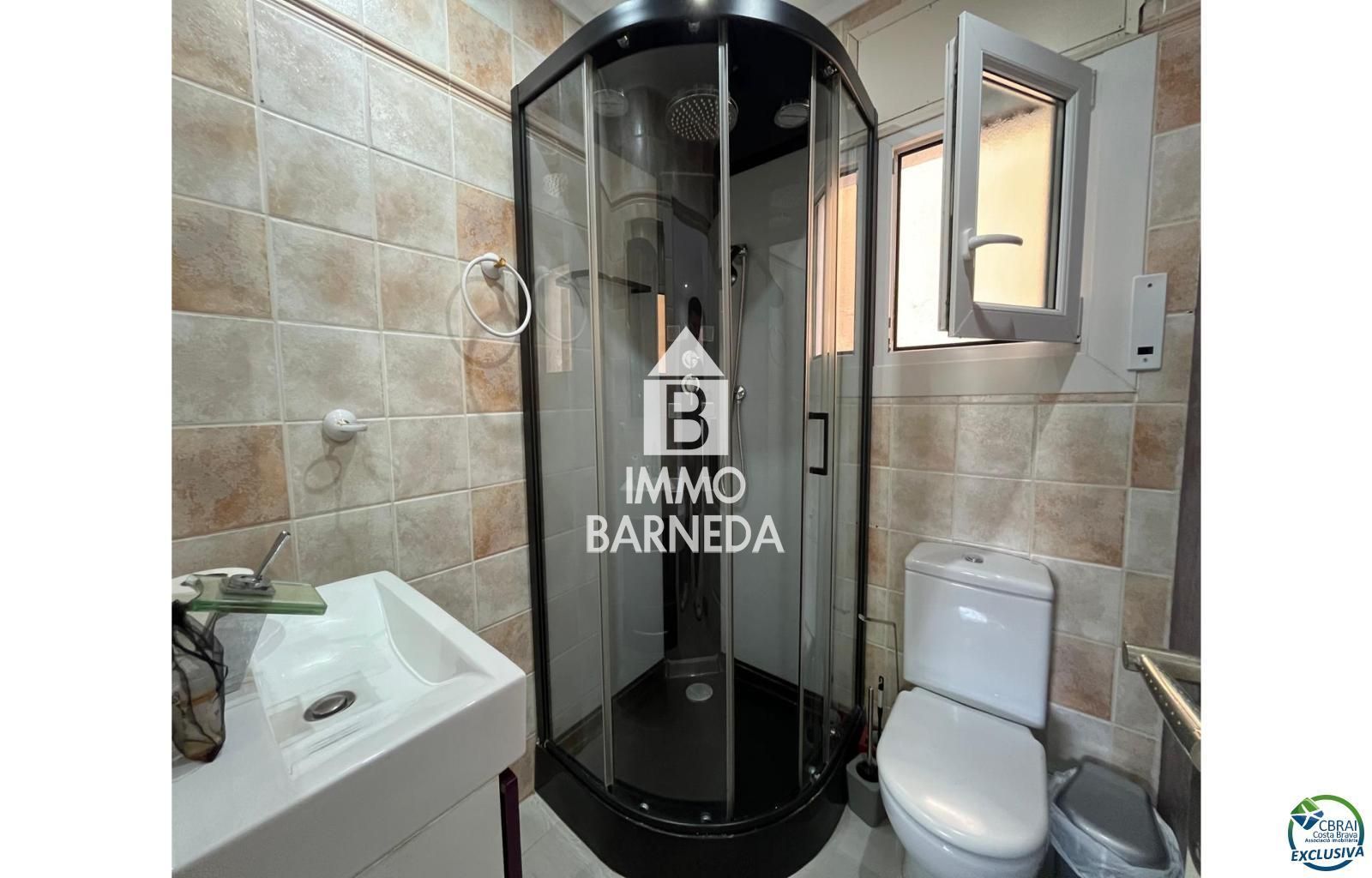 Xalet ideal per llogar amb llicència turística, piscina, zona residencial, F5, 4 banys