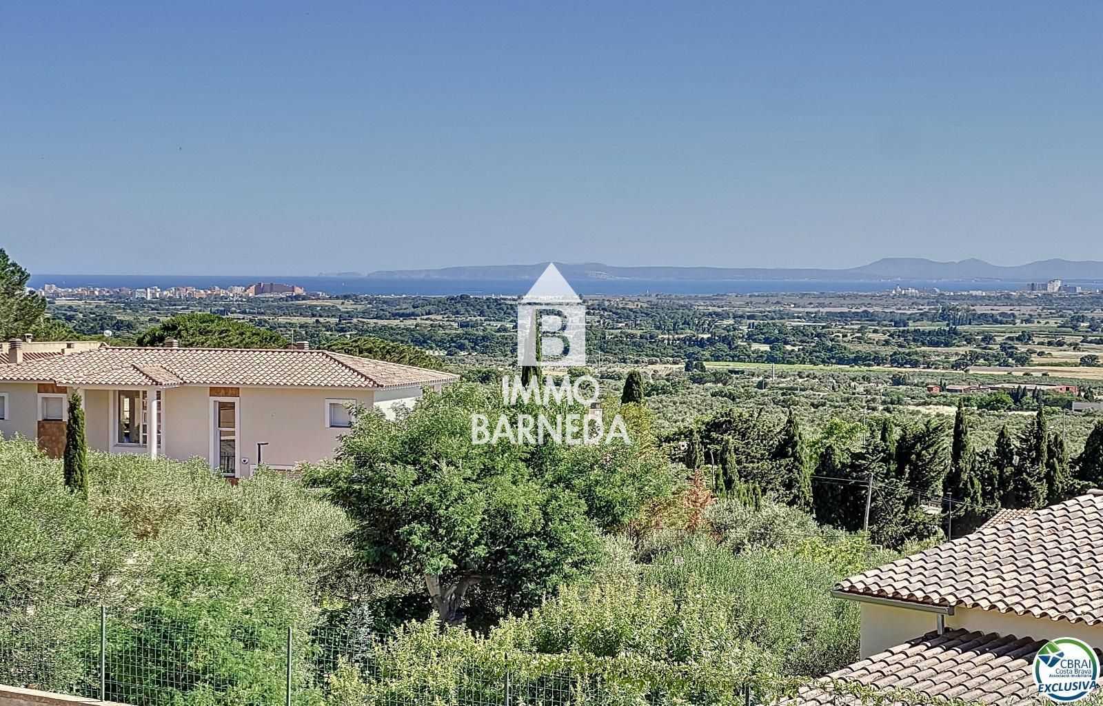 EN VENDA – 🏡 VIL·LA D'ALT STANDING AMB VISTES AL MAR A PAU, COSTA BRAVA