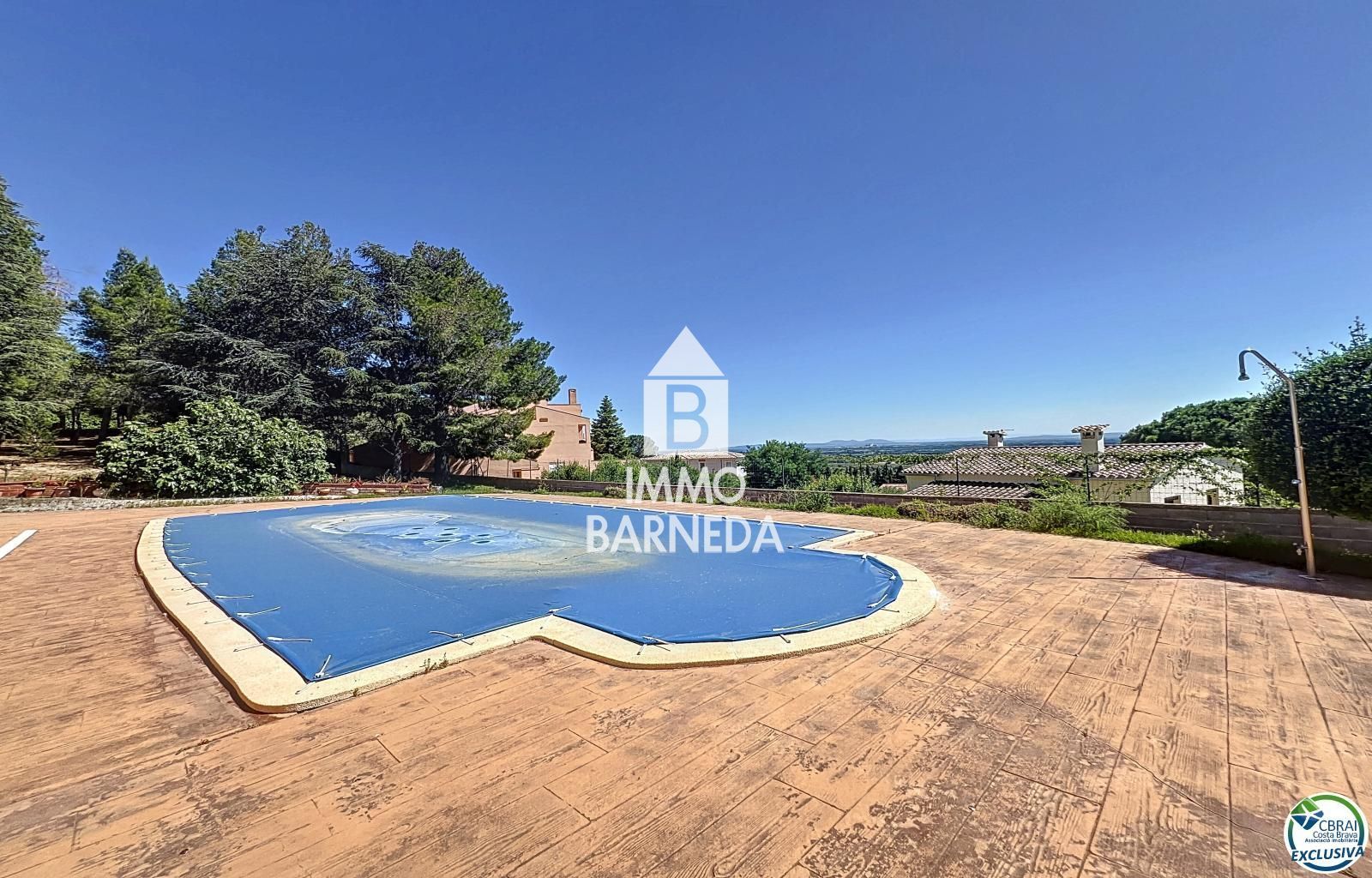 EN VENDA – 🏡 VIL·LA D'ALT STANDING AMB VISTES AL MAR A PAU, COSTA BRAVA