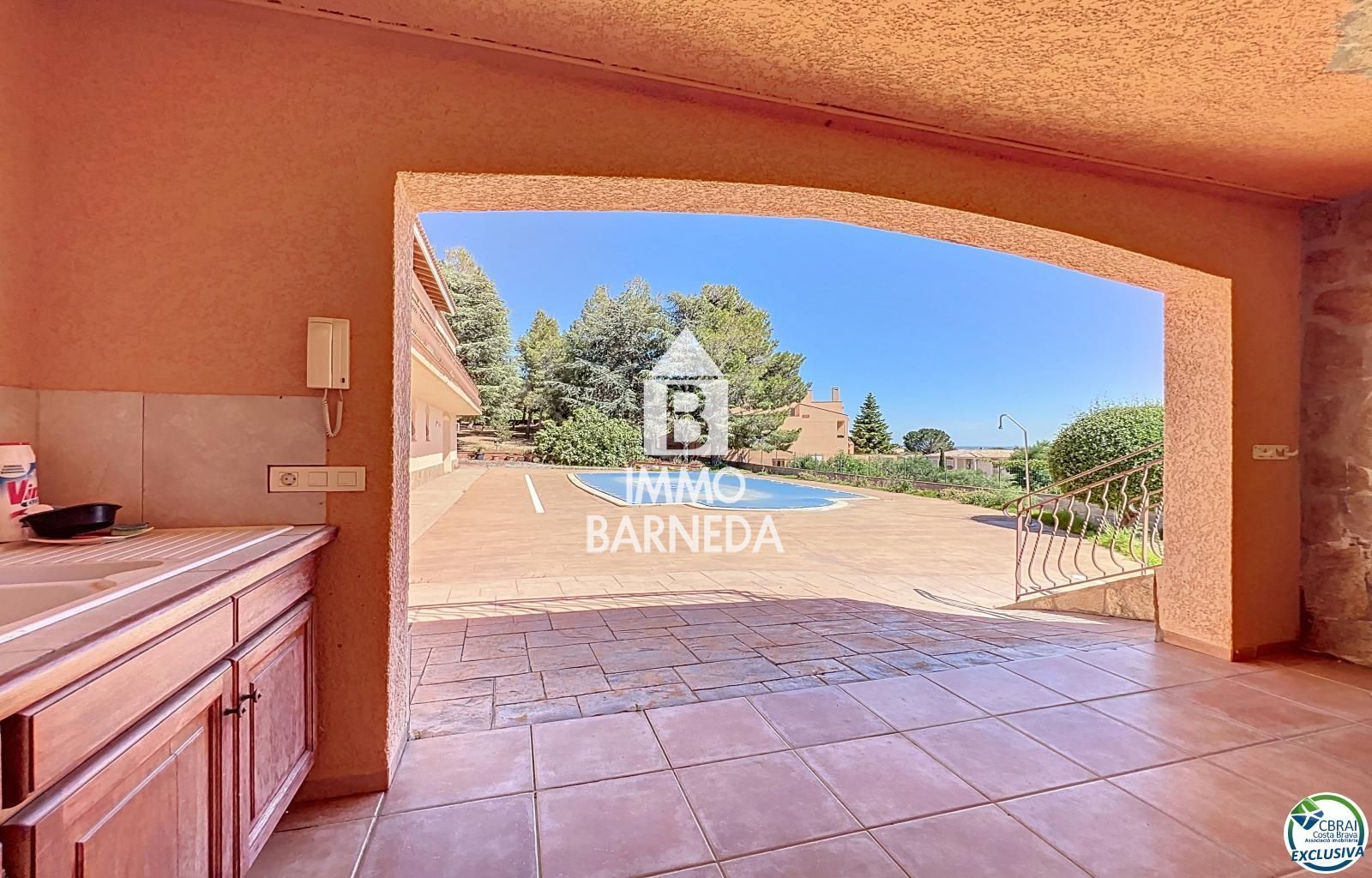 EN VENDA – 🏡 VIL·LA D'ALT STANDING AMB VISTES AL MAR A PAU, COSTA BRAVA