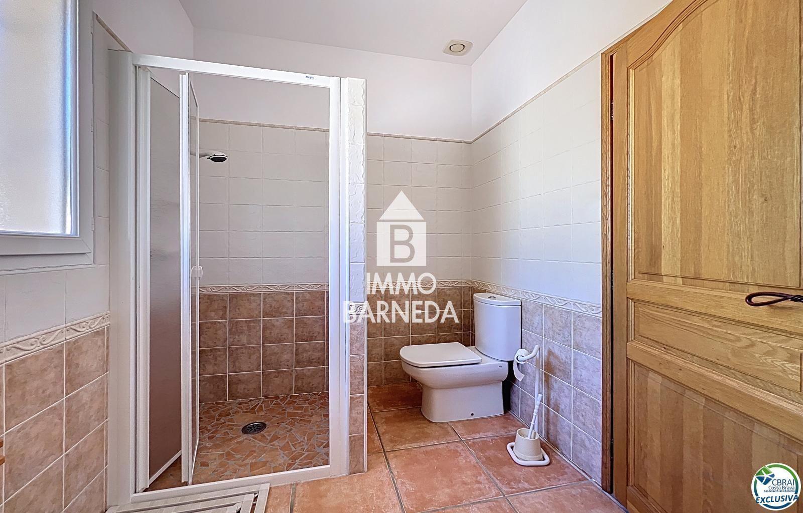 EN VENDA – 🏡 VIL·LA D'ALT STANDING AMB VISTES AL MAR A PAU, COSTA BRAVA