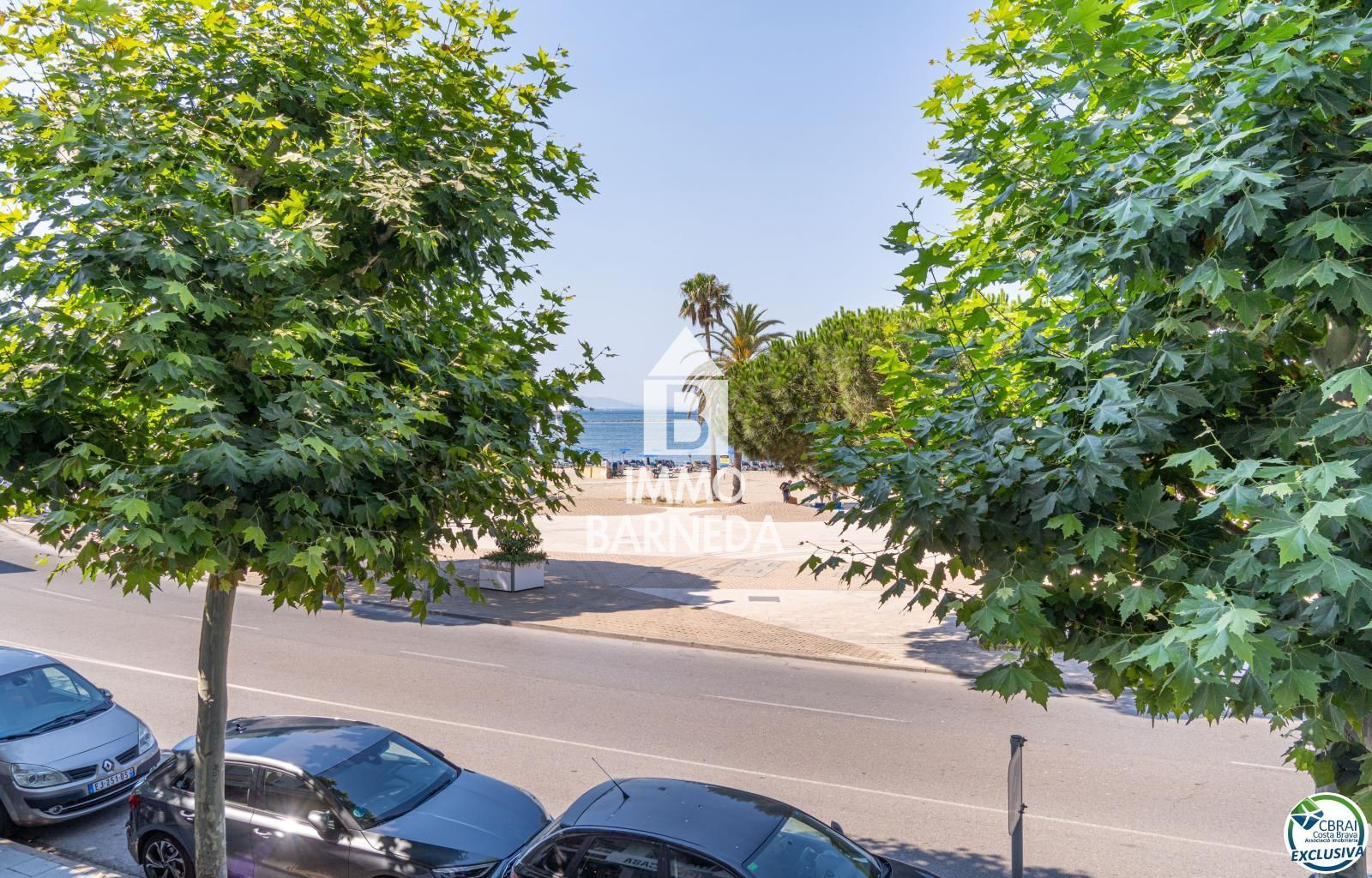 Magnífico Apartamento en Primera Línea de Mar