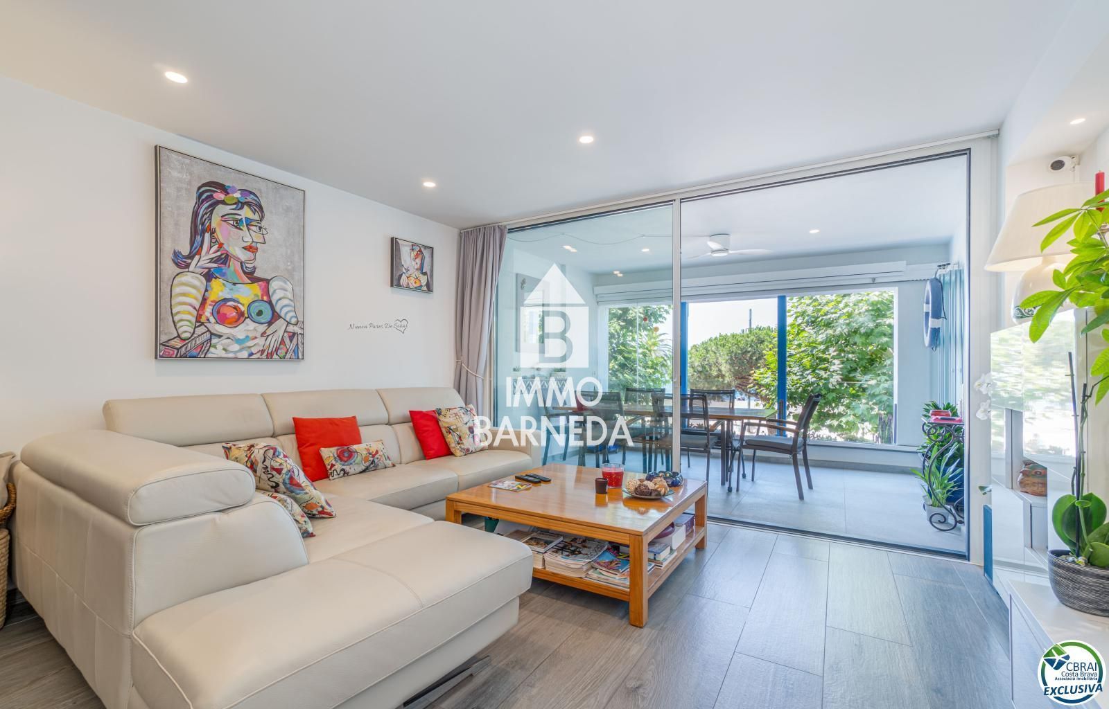 Magnífico Apartamento en Primera Línea de Mar