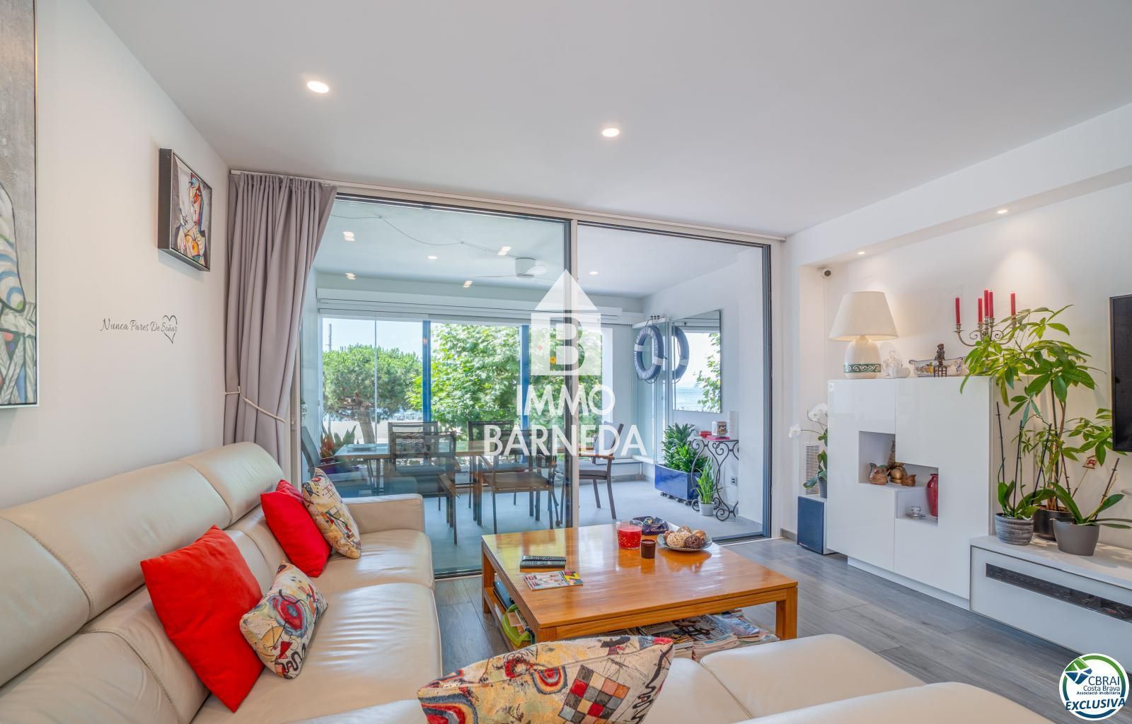 Magnífico Apartamento en Primera Línea de Mar