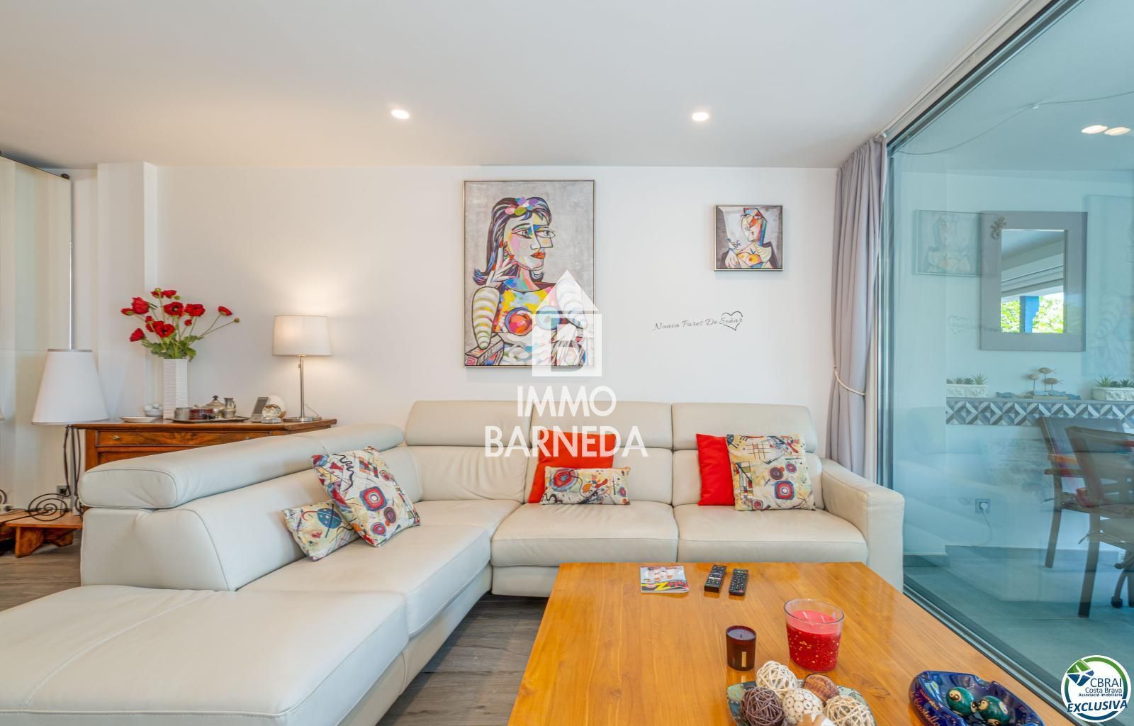 Magnífico Apartamento en Primera Línea de Mar