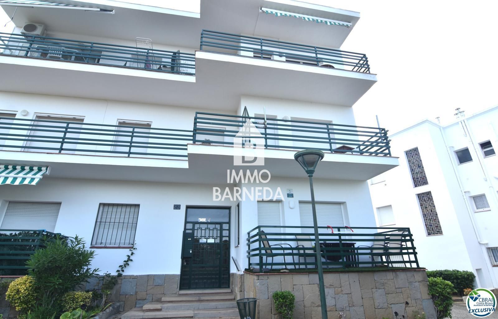 Apartamento situado en la urbanización Mas Oliva, en Roses.