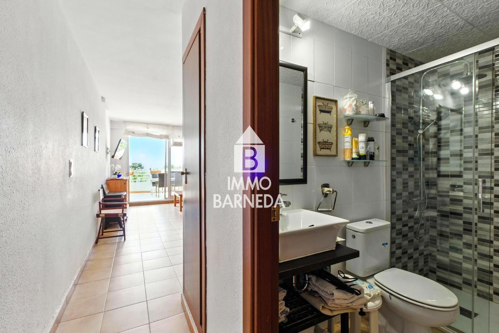MUGA PARK Bright apartment with terrace and elevator near the sea