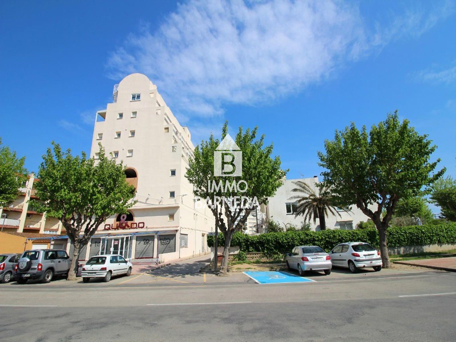 MUGA PARK Bright apartment with terrace and elevator near the sea