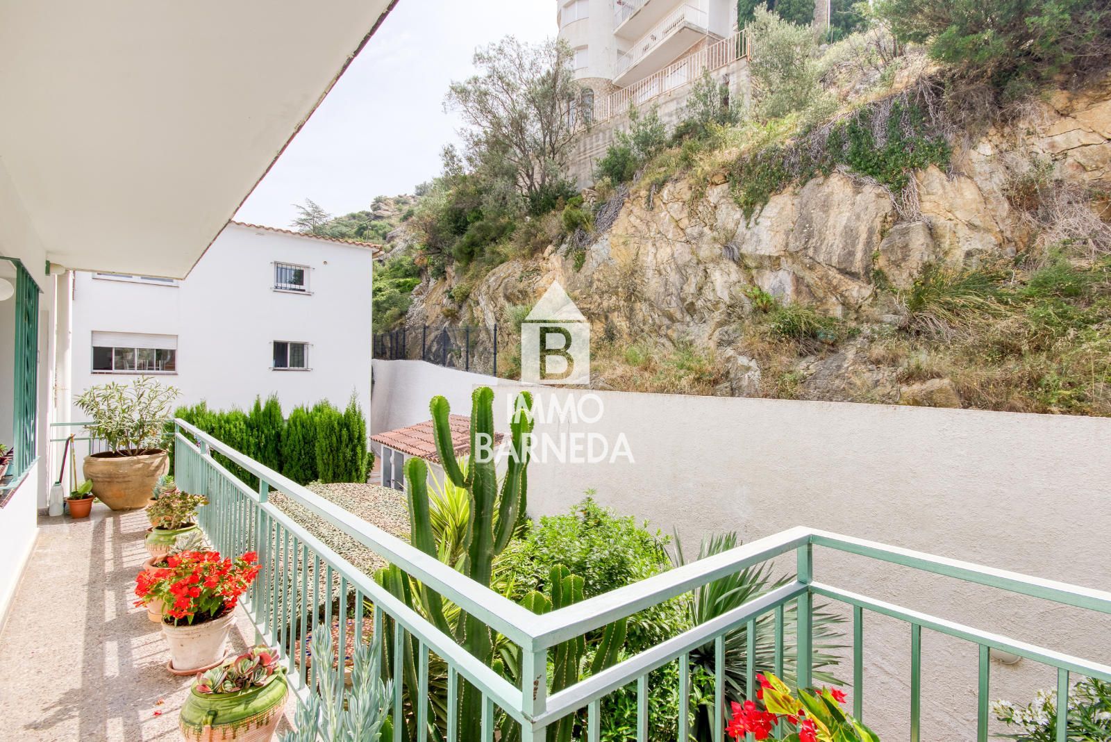 Apartamento reformado con vistas al mar en Roses