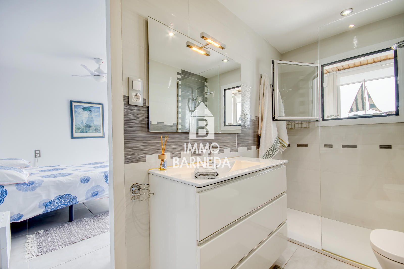 Apartamento reformado con vistas al mar en Roses