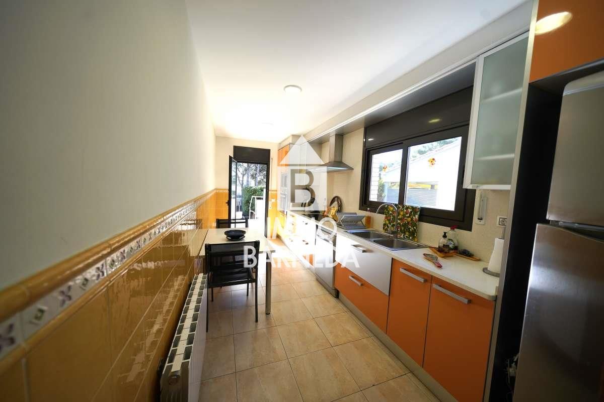 Schönes Einfamilienhaus in La Garriga - 4 Schlafzimmer, 3 Badezimmer
